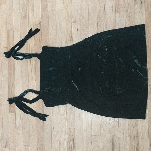 House of Harlow Green Velvet Dress Sz Medium - Picture 4 of 12